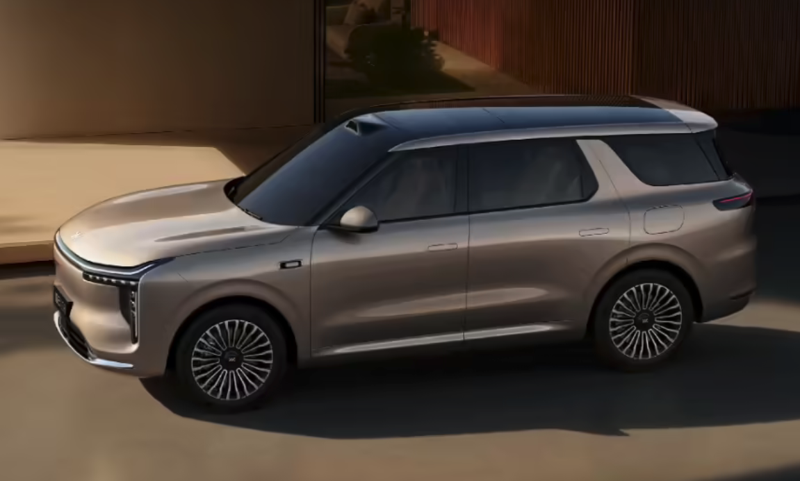 智己LS8正式开启预售 25.98万起售，800V平台+激光雷达赋能中大型增程SUV